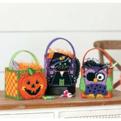 Herrschners Halloween Candy Baskets Set Plastic Canvas