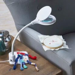 Herrschners Convertible LED Light & Magnifier -Prym Clover Shop 324308 3 91269.1693436011